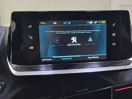 Photo 23 Peugeot 2008  Electrique 136 ch