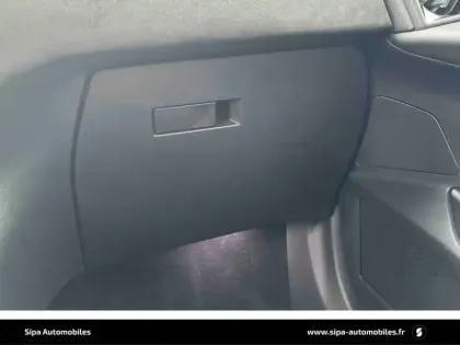 Photo 209 DS DS 3  Hybride 145 e-DCT6