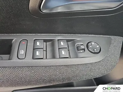 Photo 97 Peugeot 208  PureTech 100 S&S BVM6