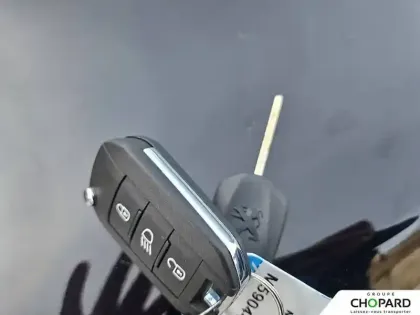 Photo 94 Peugeot 208  PureTech 100 S&S BVM6