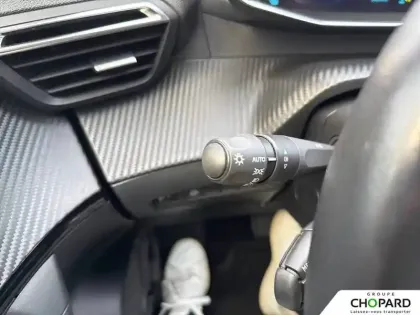 Photo 18 Peugeot 2008  Electrique 136 ch
