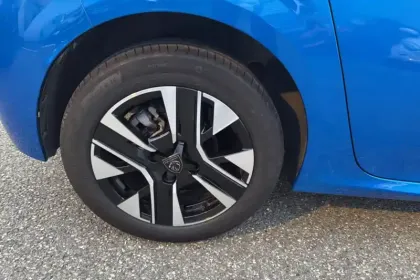 Photo 14 Peugeot 208  100 S&S BVM6