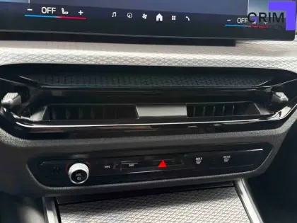 Photo 32 BMW Serie 3 Touring 330e 292 ch BVA8