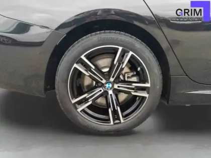 Photo 14 BMW Serie 3 Touring 330e 292 ch BVA8