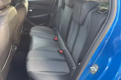 Photo 79 Peugeot 208  PureTech 100 S&S BVM6