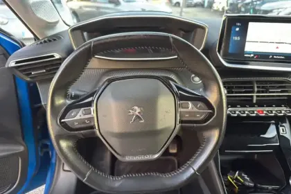 Photo 50 Peugeot 208  PureTech 100 S&S BVM6