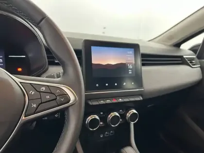 Photo 20 Renault Clio  E-Tech full hybrid 145 ch GSR2