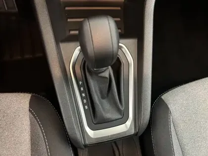 Photo 21 Renault Clio  E-Tech full hybrid 145 ch GSR2