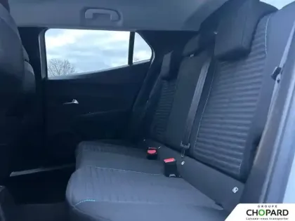 Photo 17 Peugeot 2008  PureTech 130 S&S EAT8