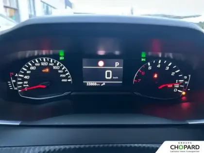 Photo 16 Peugeot 2008  PureTech 130 S&S EAT8