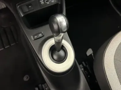 Photo 12 Renault Twingo  III Achat Intégral - 21