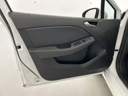 Photo 48 Renault Clio Gén. V (BJA) Ph1 Business 5