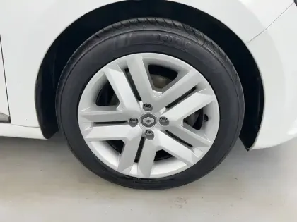 Photo 58 Renault Clio Gén. V (BJA) Ph1 Business 5