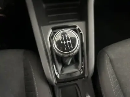 Photo 21 Renault Clio Gén. V (BJA) Ph1 Business 5