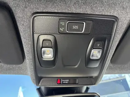 Photo 39 Renault Captur  E-Tech full hybrid 145 ch