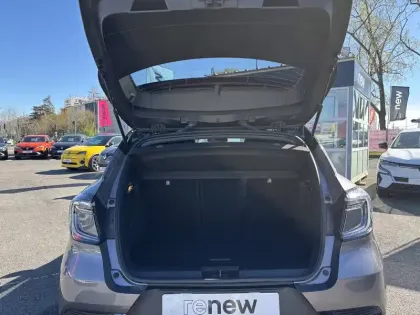 Photo 20 Renault Captur  E-Tech full hybrid 145 ch