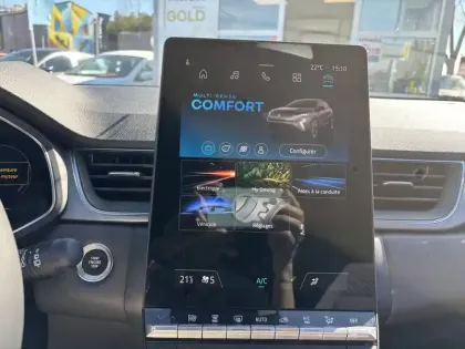 Photo 31 Renault Captur  E-Tech full hybrid 145 ch