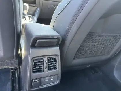 Photo 22 Renault Captur  E-Tech full hybrid 145 ch