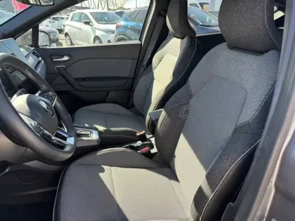 Photo 26 Renault Captur  E-Tech full hybrid 145 ch