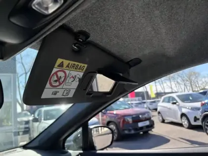 Photo 38 Renault Captur  E-Tech full hybrid 145 ch