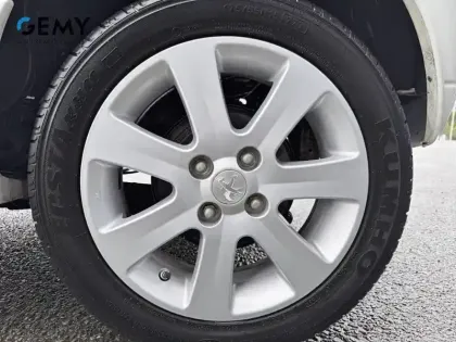 Photo 10 Peugeot Ion  Electrique