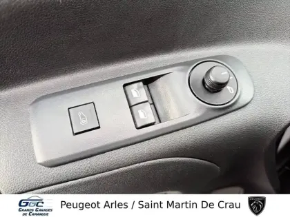 Photo 11 Peugeot Partner E- FOURGON M 800 KG 136 CH BATTERIE 50 KWH