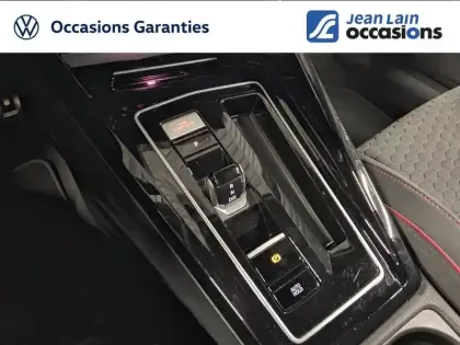 Photo 15 Volkswagen Golf  2.0 TSI 300 DSG7