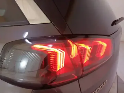 Photo 16 Peugeot 5008  BlueHDi 130ch S&S BVM6