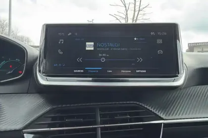 Photo 91 Peugeot 208  Hybrid 100 e-DCS6