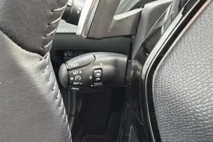 Photo 89 Peugeot 208  Hybrid 100 e-DCS6