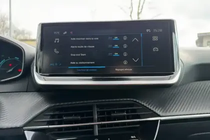 Photo 94 Peugeot 208  Hybrid 100 e-DCS6