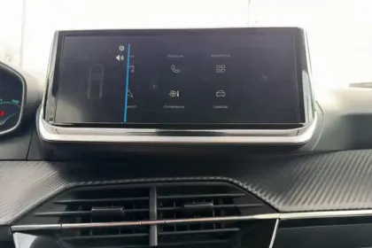 Photo 96 Peugeot 208  Hybrid 100 e-DCS6