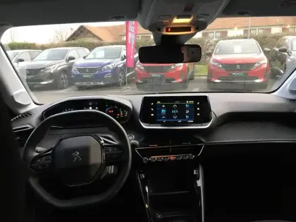 Photo 14 Peugeot 208  Electrique 50 kWh 136ch