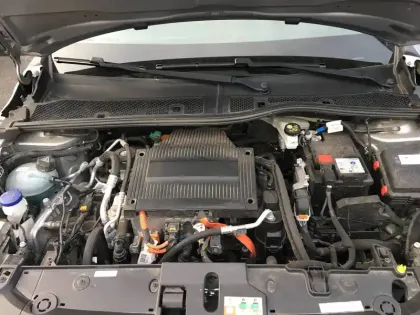 Photo 20 Peugeot 208  Electrique 50 kWh 136ch