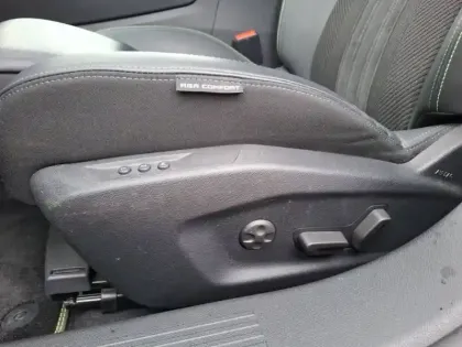 Photo 33 Peugeot 308  PHEV 225 e-EAT8