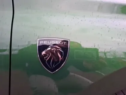 Photo 110 Peugeot 308  PHEV 225 e-EAT8