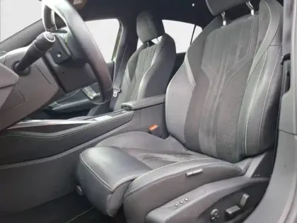 Photo 47 Peugeot 308  PHEV 225 e-EAT8