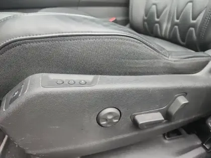 Photo 47 Peugeot 5008  PureTech 180ch S&S EAT8