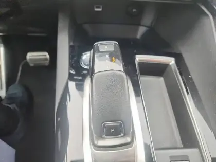 Photo 13 Peugeot 5008  PureTech 180ch S&S EAT8