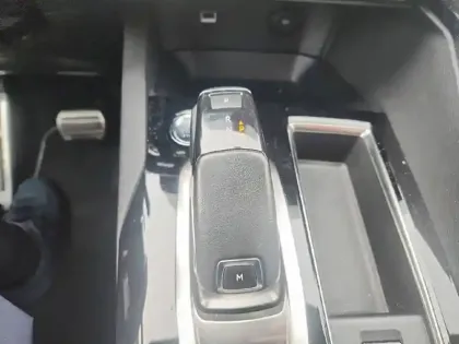 Photo 38 Peugeot 5008  PureTech 180ch S&S EAT8