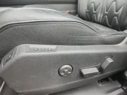 Photo 22 Peugeot 5008  PureTech 180ch S&S EAT8