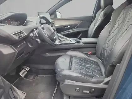 Photo 35 Peugeot 5008  PureTech 180ch S&S EAT8