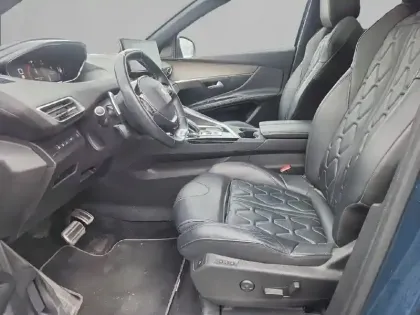 Photo 10 Peugeot 5008  PureTech 180ch S&S EAT8