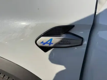 Photo 37 Renault Captur  E-Tech full hybrid 145 ch