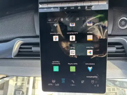 Photo 24 Renault Captur  E-Tech full hybrid 145 ch