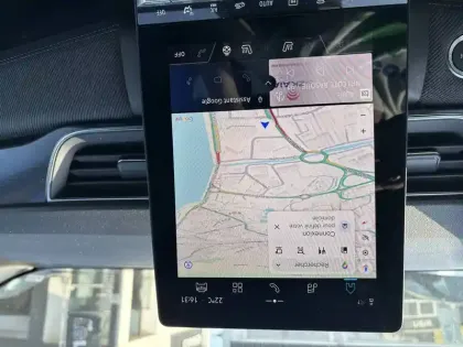 Photo 25 Renault Captur  E-Tech full hybrid 145 ch