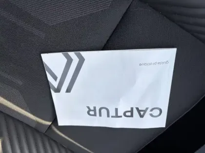 Photo 34 Renault Captur  E-Tech full hybrid 145 ch