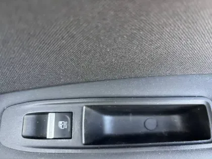 Photo 20 Renault Captur  E-Tech full hybrid 145 ch