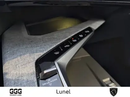 Photo 19 Peugeot 3008  Hybrid 136 e-DCS6