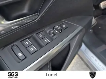 Photo 12 Peugeot 3008  Hybrid 136 e-DCS6